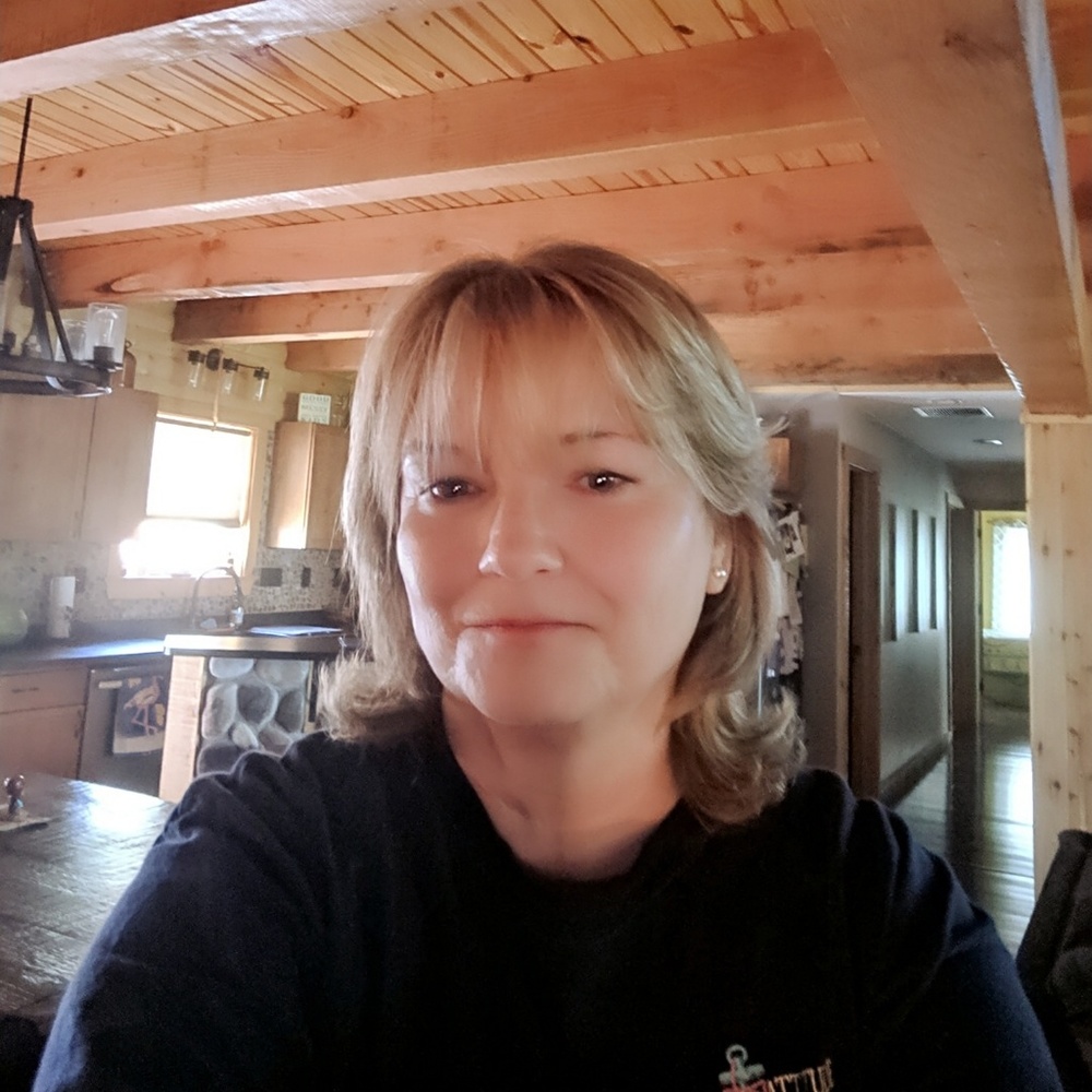 Meet your Posher, Debbie